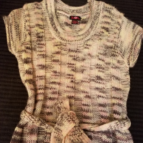 Sweater - Picture 2 of 3